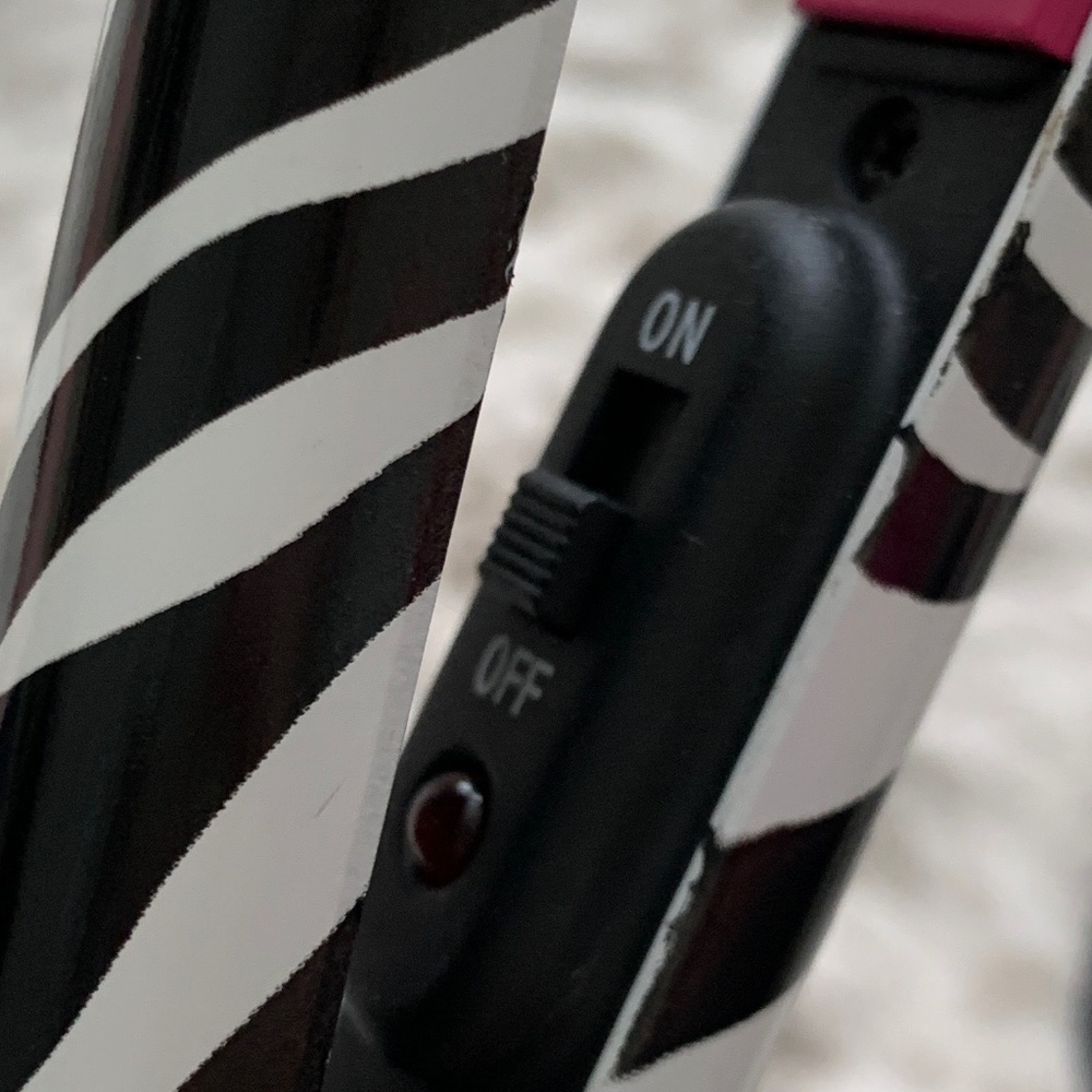 Zoe Mini Travel Zebra Striped Flat Iron - Picture 4 of 9